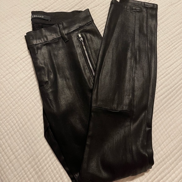 J Brand Jeans - Picture 1 of 5
